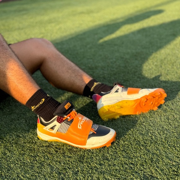 Custom Baseball cleats - Picture 2 of 14